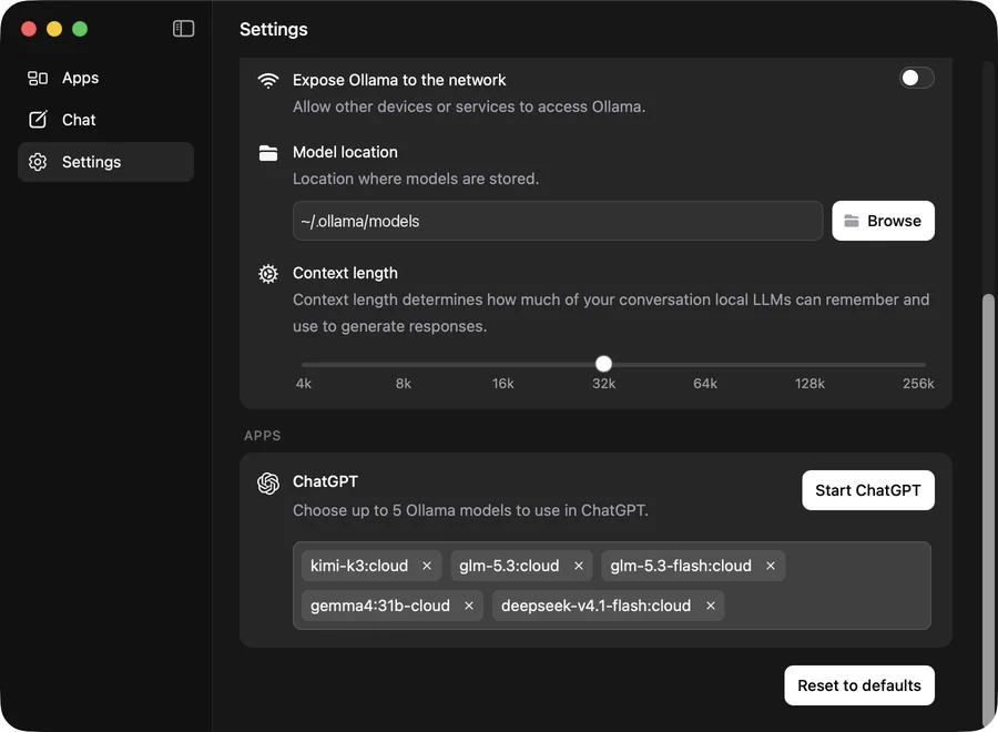 Ollamaの設定画面の下半分。Context length のスライダーが 32k の位置、その下に ChatGPT 連携の設定